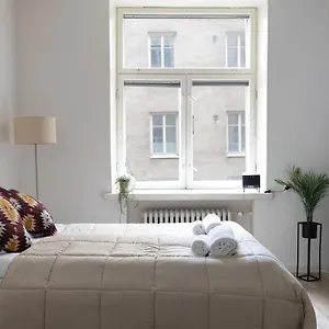 Apartment 2ndhomes Cozy, Modern Courtyard With Great Location, Helsinki